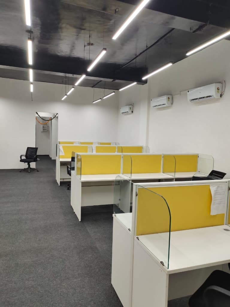 Open Workspace Layout - Workstations